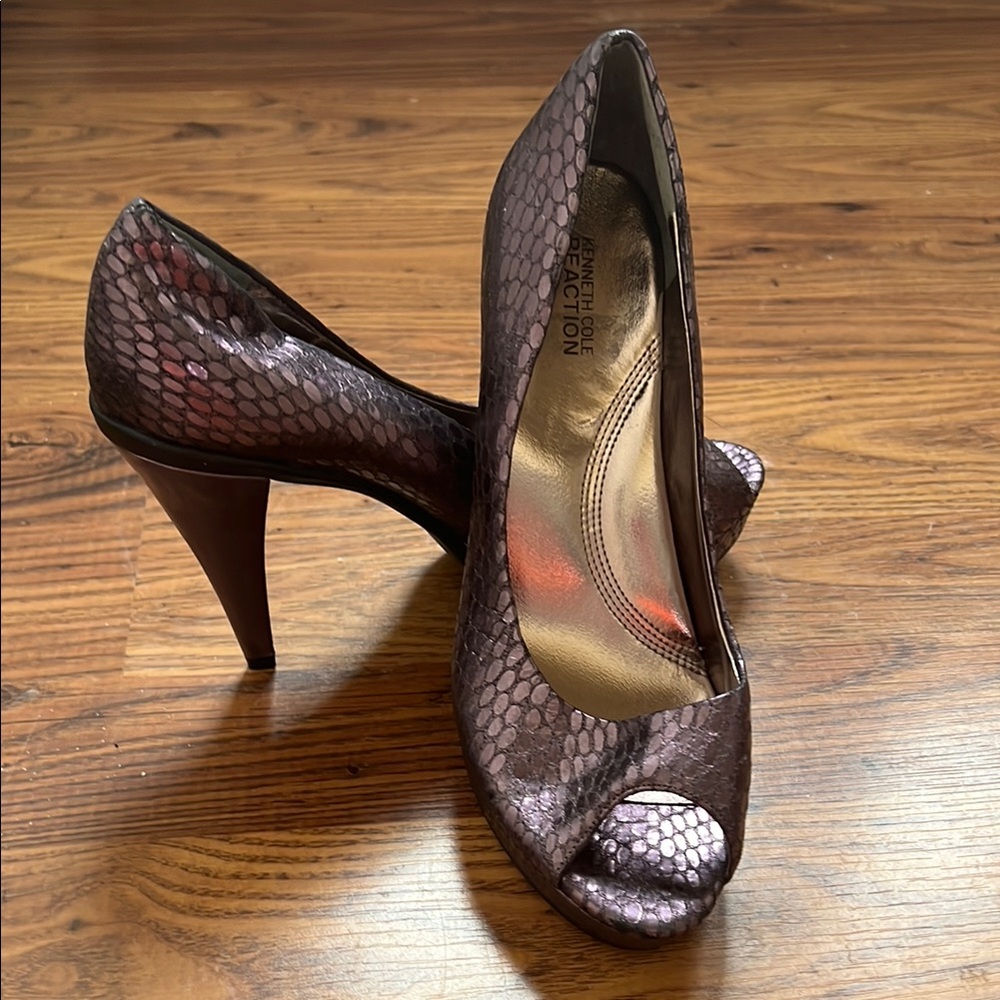 Kenneth Cole Women's Peep Toe Heels - purple